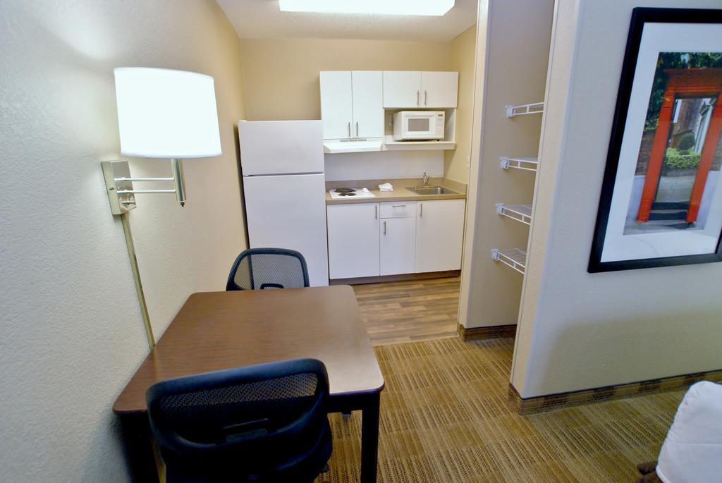 Extended Stay America Select Suites - Nashville - Airport Exterior photo